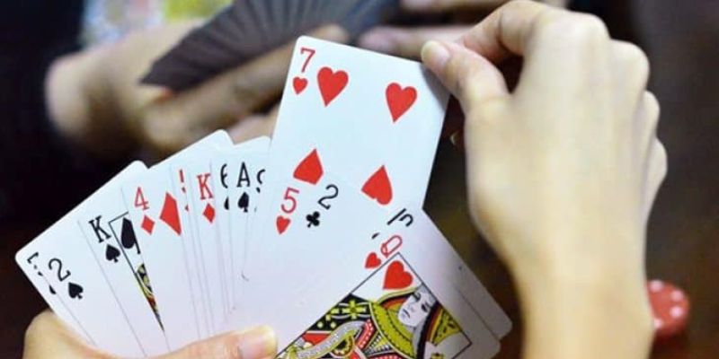 Nắm vững cách chơi tiến lên với những mẹo hay này